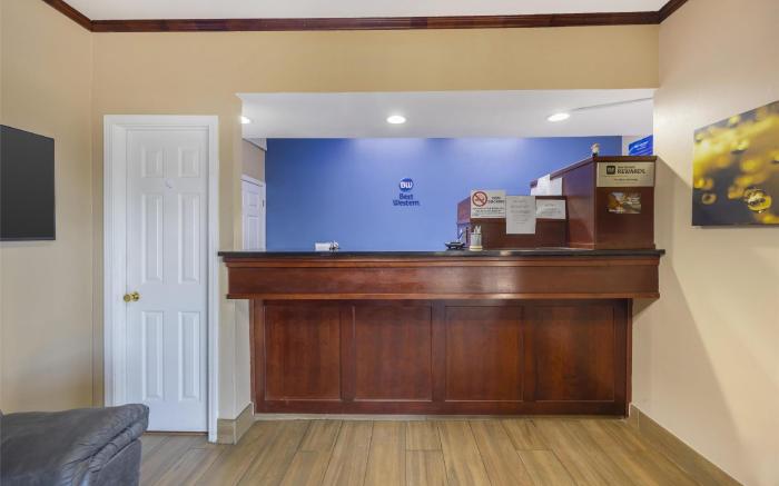 Best Western Fairwinds Inn