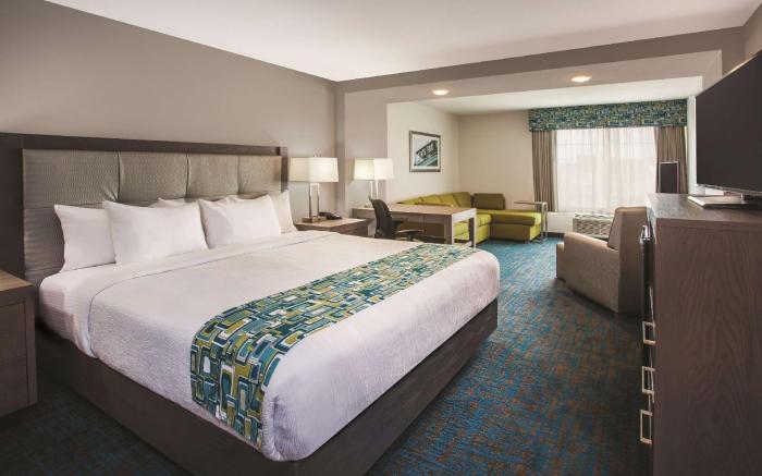 La Quinta Inn & Suites by Wyndham St. Paul-Woodbury