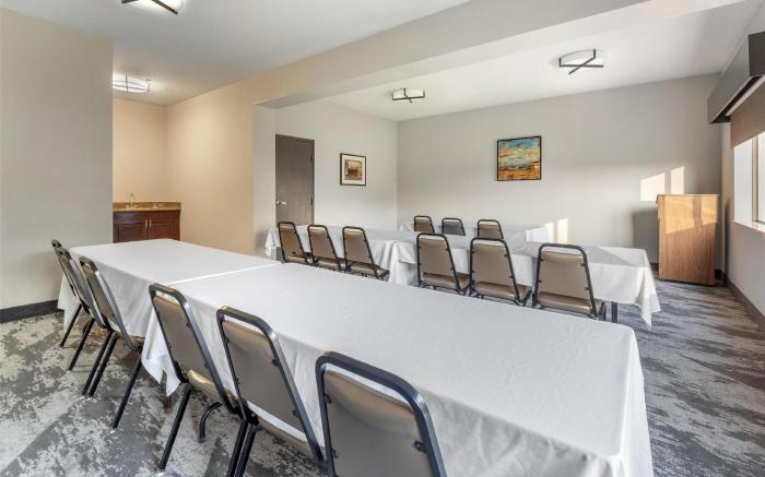 Best Western Plus Executive Inn