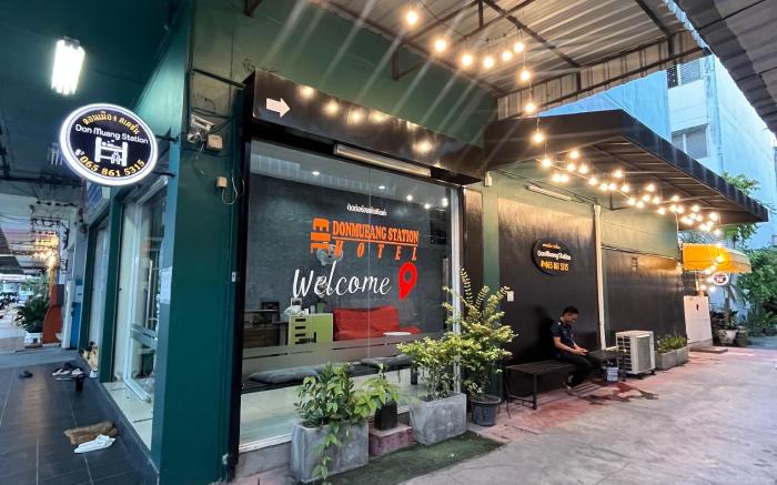 Donmueang Station Hotel