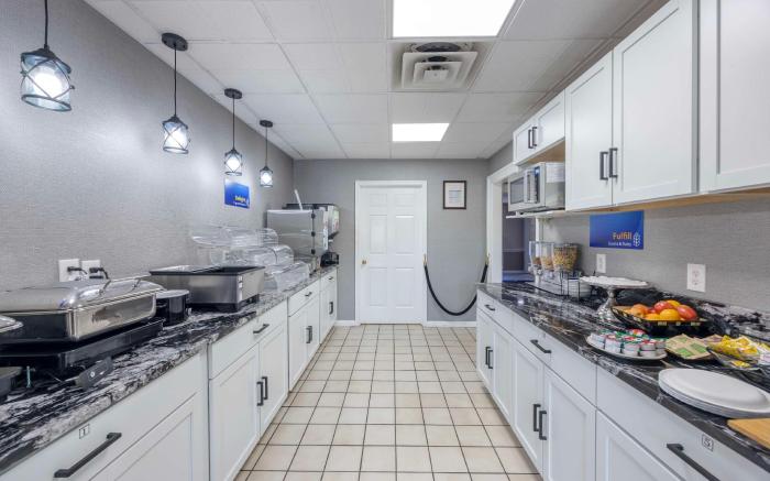 Best Western Spring Hill Inn and Suites