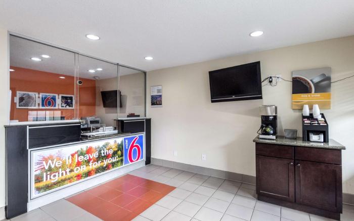 Motel 6 New Brunswick, NJ