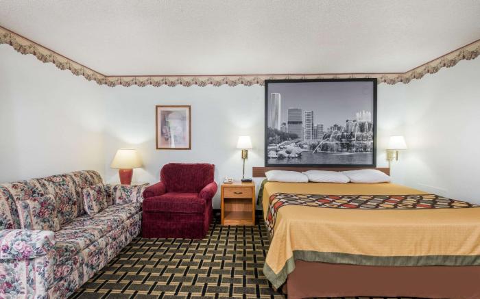 Super 8 By Wyndham Coshocton Roscoe Village