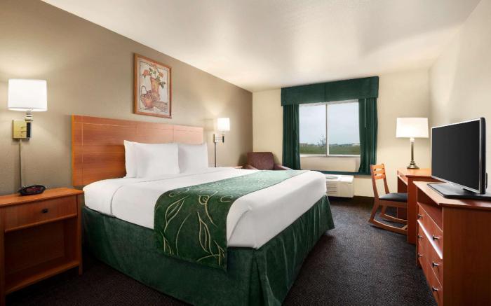 Baymont By Wyndham Fremont