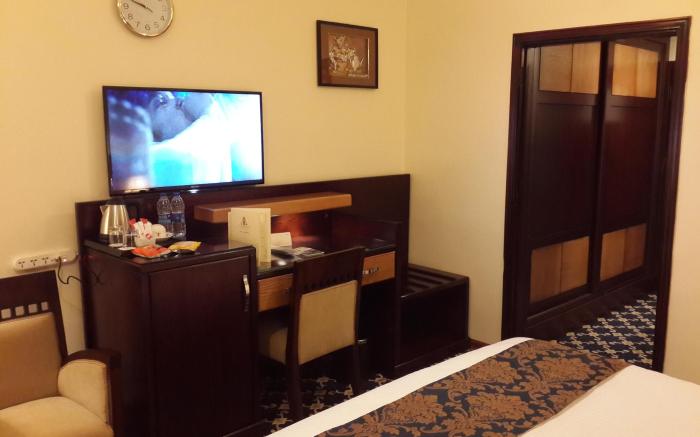 Al Thuraya Hotel