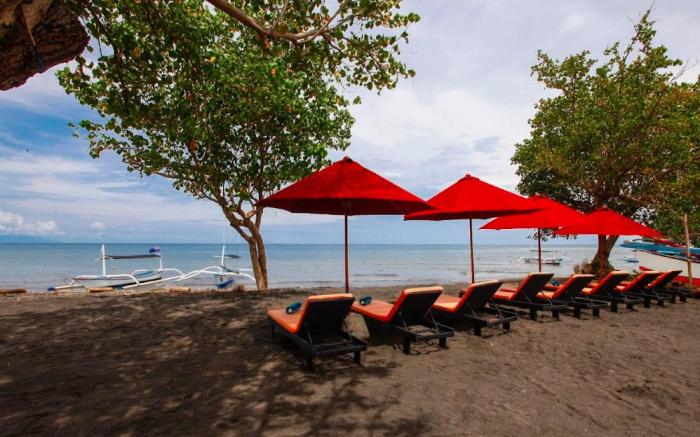 Bali Taman Beach Resort & Spa Lovina