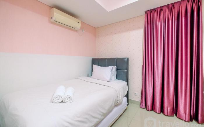 Comfortable 2BR Royal Olive Residence By Travelio