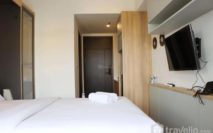 Best Deal Comfort Studio Citra Living By Travelio
