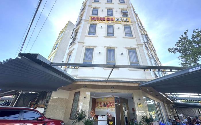 OYO 1193 Huynh Gia Hotel