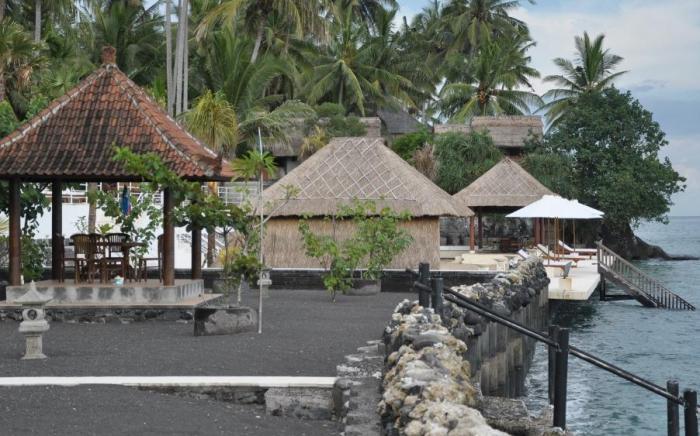 Crystal Beach Bali Hotel