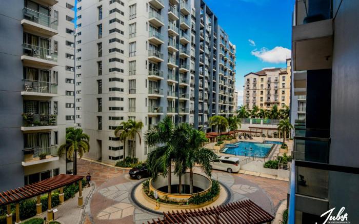 PRS @ One Palm Tree Villa near Airport