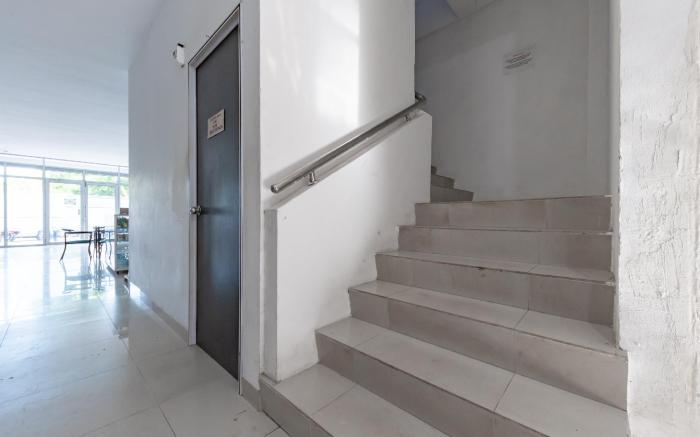 RedDoorz Plus near Kepri Mall