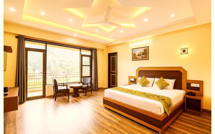 Goroomgo J J Regency Manali