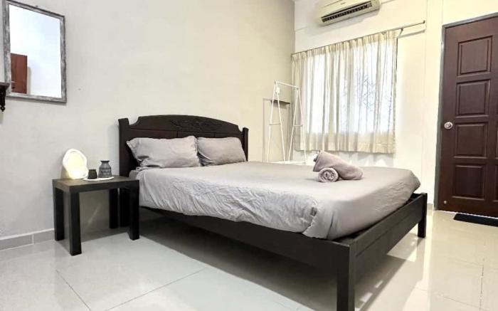 Modern Cozy Sweet House 4 ROOM 10pax@ALMA BM