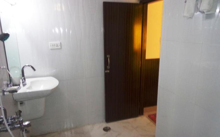 Hotel Om International