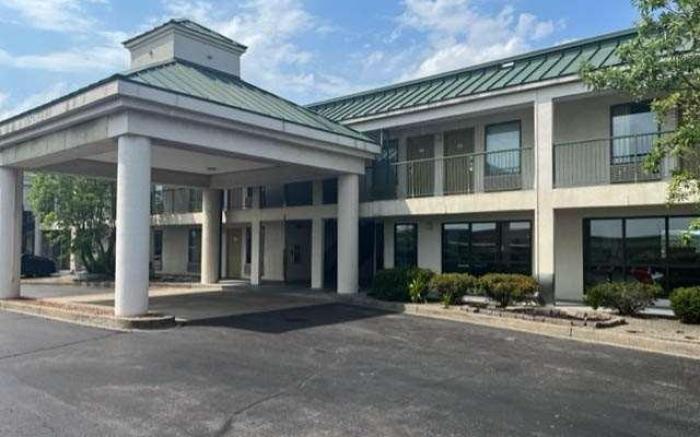 Studio 6  Suites Louisville, KY - Airport Expo Center