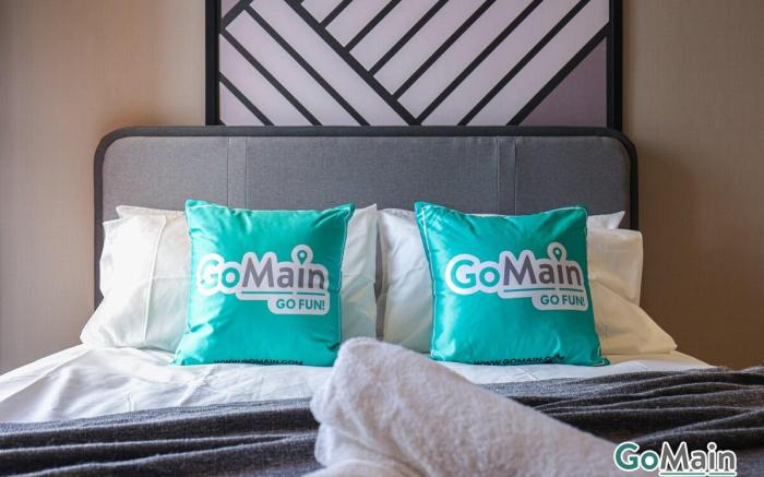 For 4 with Parking /2BR Suite Millerz Midvalley KL