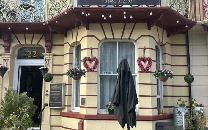 The Lyndhurst Guest house