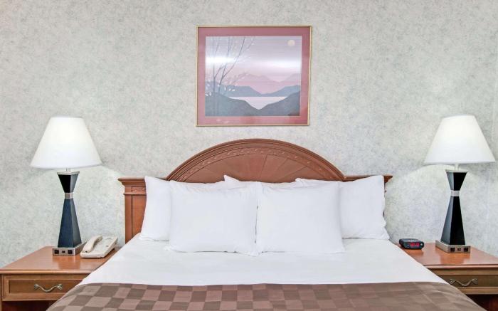 Days Inn by Wyndham Los Angeles LAX/ Redondo&ManhattanBeach