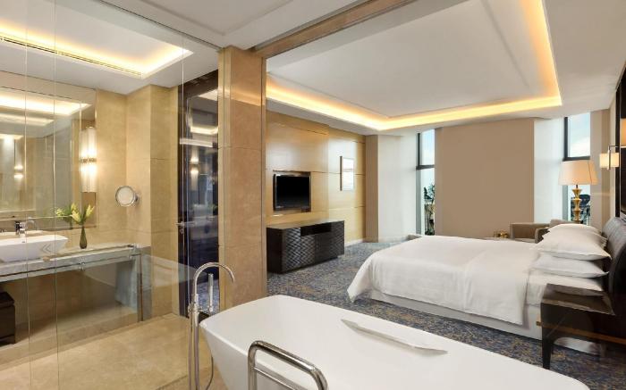 Sheraton Changchun Jingyuetan Hotel