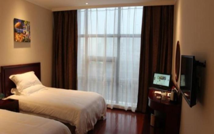 GreenTree Inn HeFei Shushan District West Changjiang Road Fengle Building Express Hotel