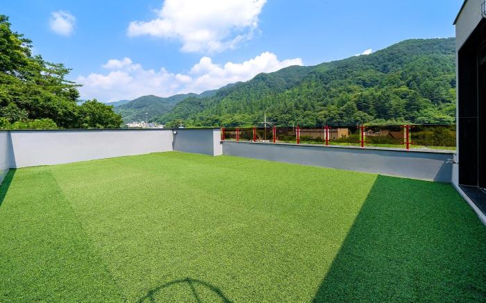Gapyeong YouKids Poolvilla