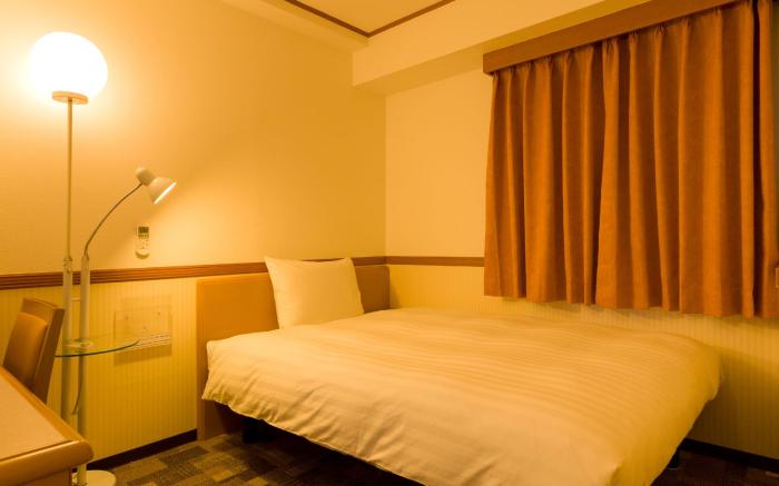 Toyoko Inn Okinawa Naha Omoromachi Ekimae