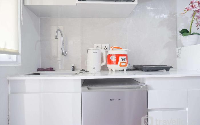 Modern Restful Studio @ Kebagusan City By Travelio