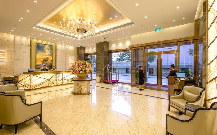 Royal Dragon Hotel