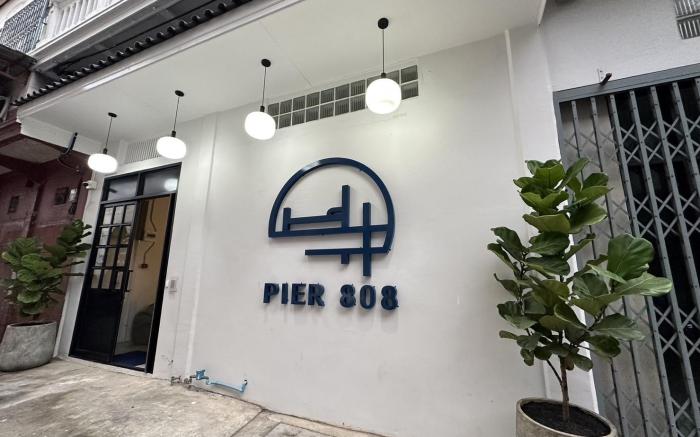 PIER 808 Hostel