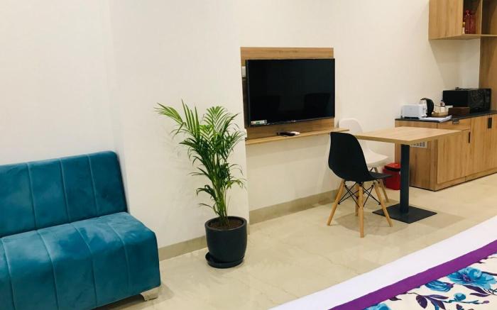 Kesar Stay Urban square - Udaipur