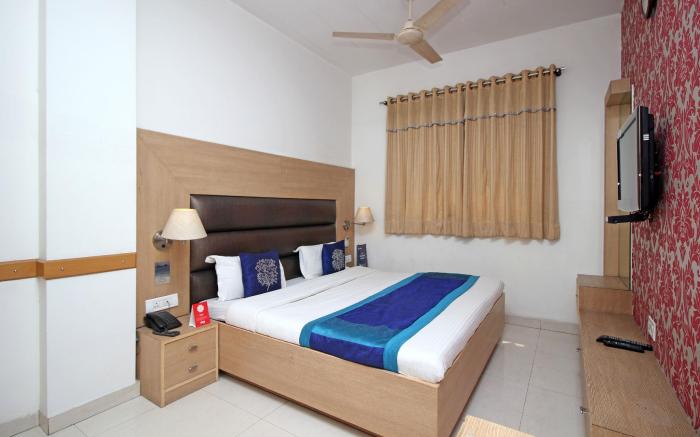 OYO 2791 Hotel Arina Inn