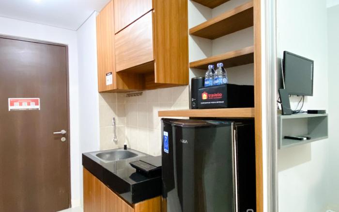 Minimalist Studio Transpark Juanda Apt By Travelio