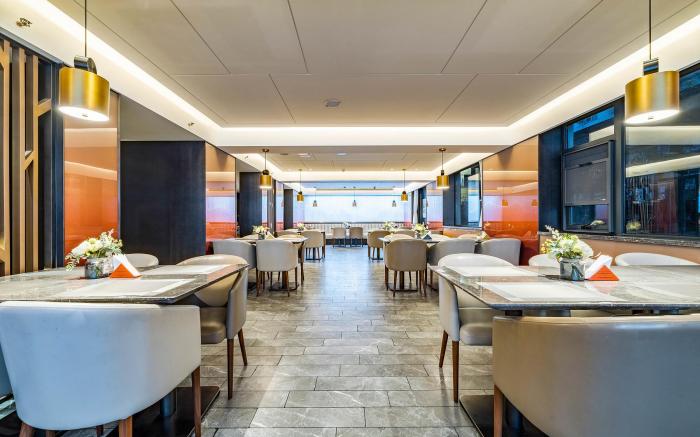 Orange Hotel Zhengzhou Zhendong New District Exhibition Center