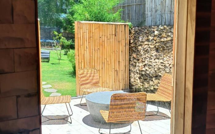 Hillstone Luxury Village