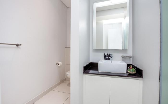 Urban Oasis Apartments at One Hyde Park