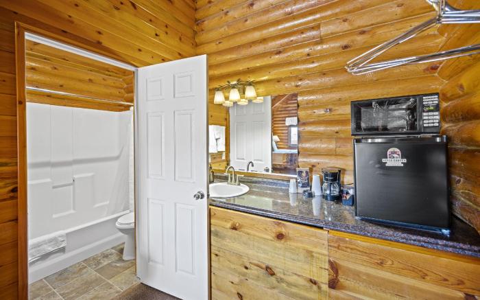 Bryce Canyon Log Cabins