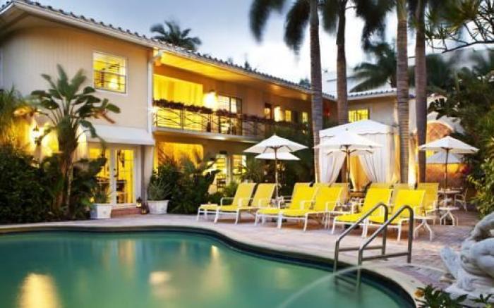La Casa Hotel