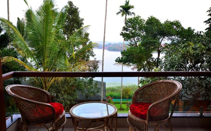 LakeRose Wayanad Resort - Lake view