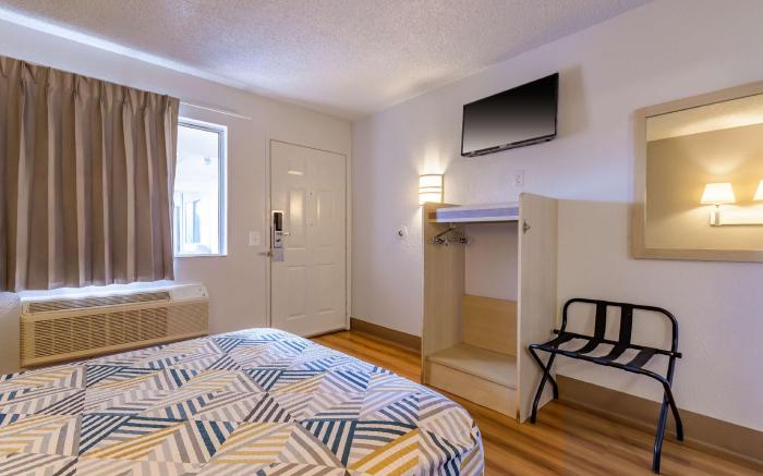 Motel 6 Hayward, CA – Silicon Valley Gateway
