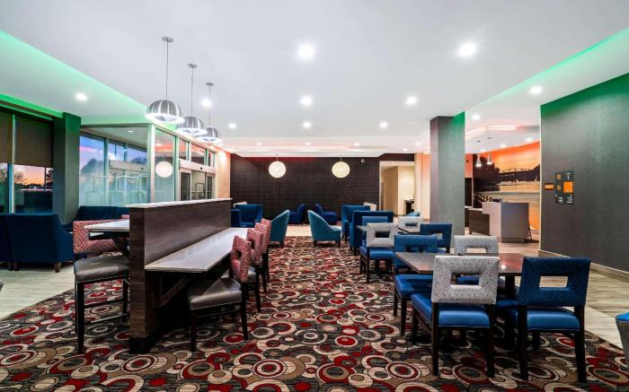 La Quinta Inn & Suites by Wyndham Tuscaloosa  University
