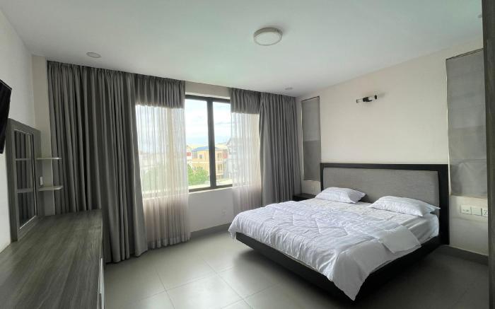 Dreamstate Dynasty**Kingbed Room**