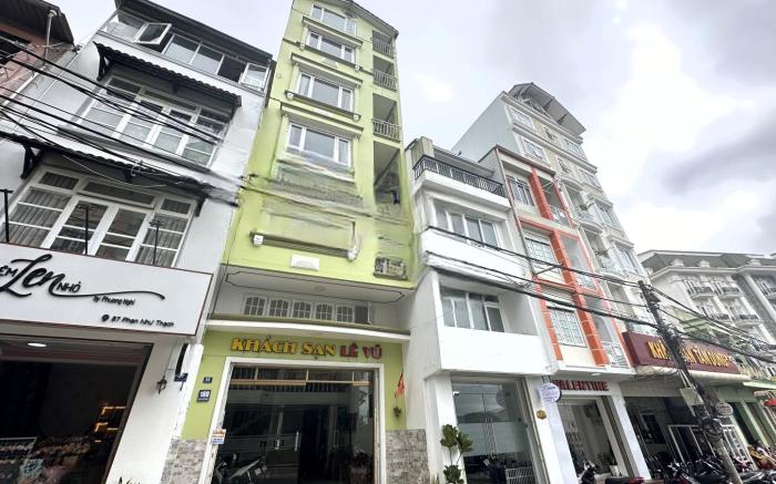 OYO 1196 Le Vu Hotel