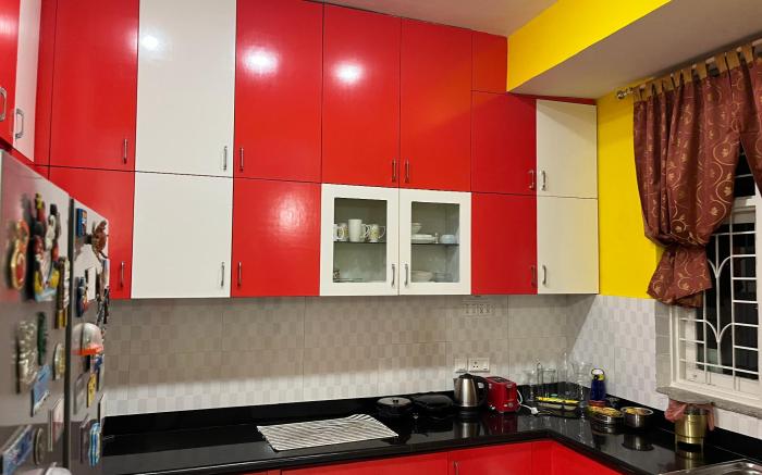 Cozy Neat Quiet Deluxe Villa-Stay near BLR Airport