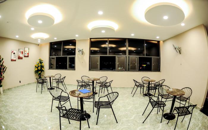 Lahona Hotel