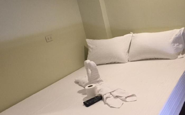 Spacious Studio Apartment B201