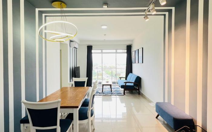 KULAI IOI MALL D'Putra Suites Near JPO Senai Airport