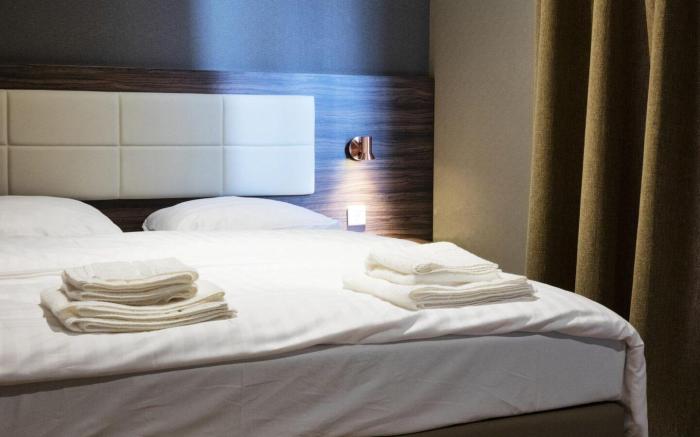 Amsterdam Lake Hotel 