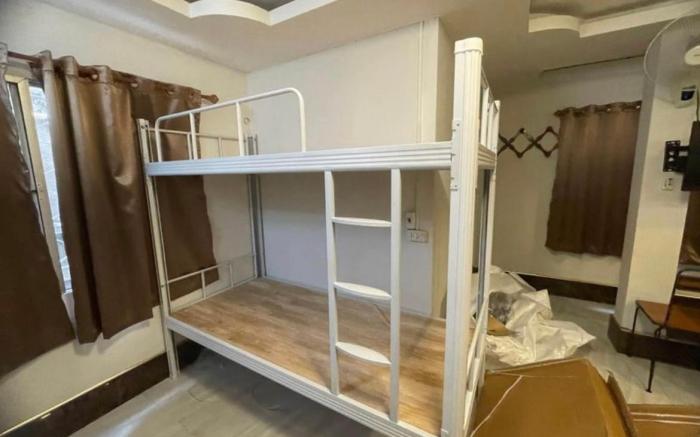 Gravity Hostel