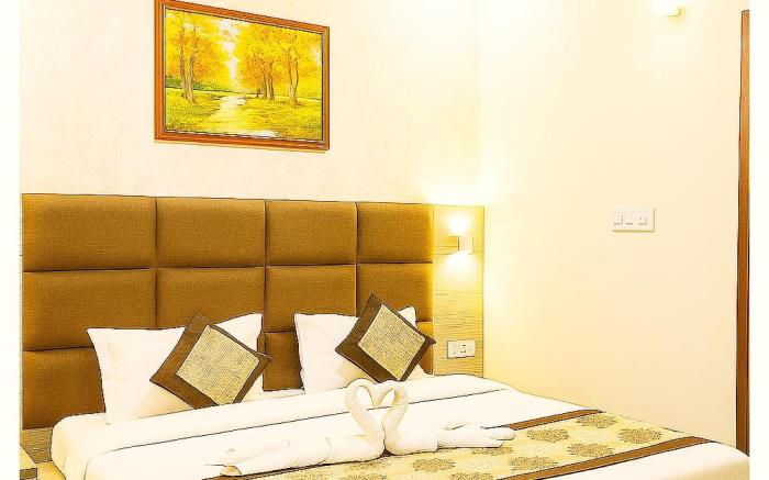Goroomgo Shree Krishna Hotels Amritsar